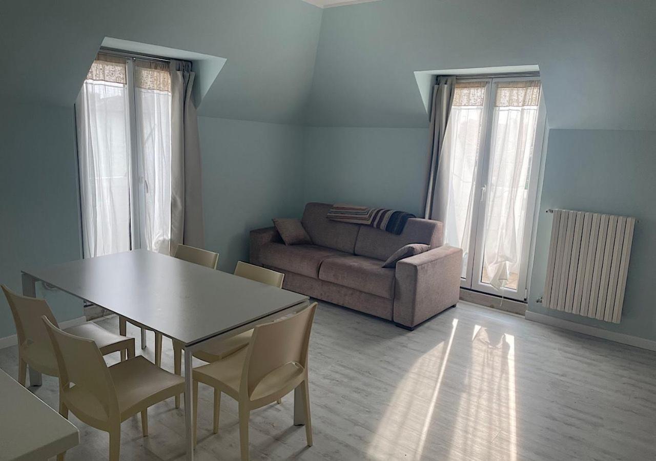 La Magnolia Apartaments IV Tulip Desenzano del Garda Exterior foto